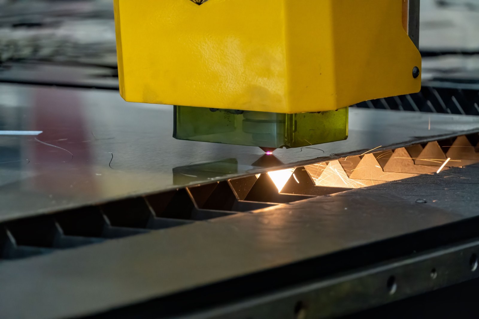 Understanding CO2 Laser Tube Life Span